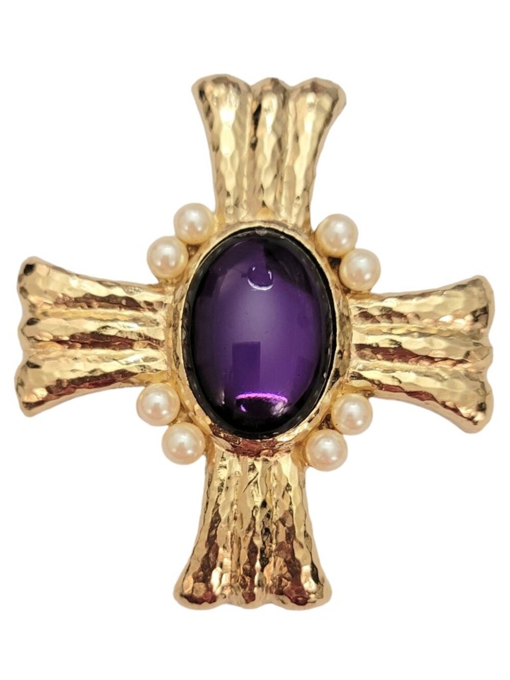Gold Tone Faux Pearl Purple Center Hammered Maltese Cross Brooch E273